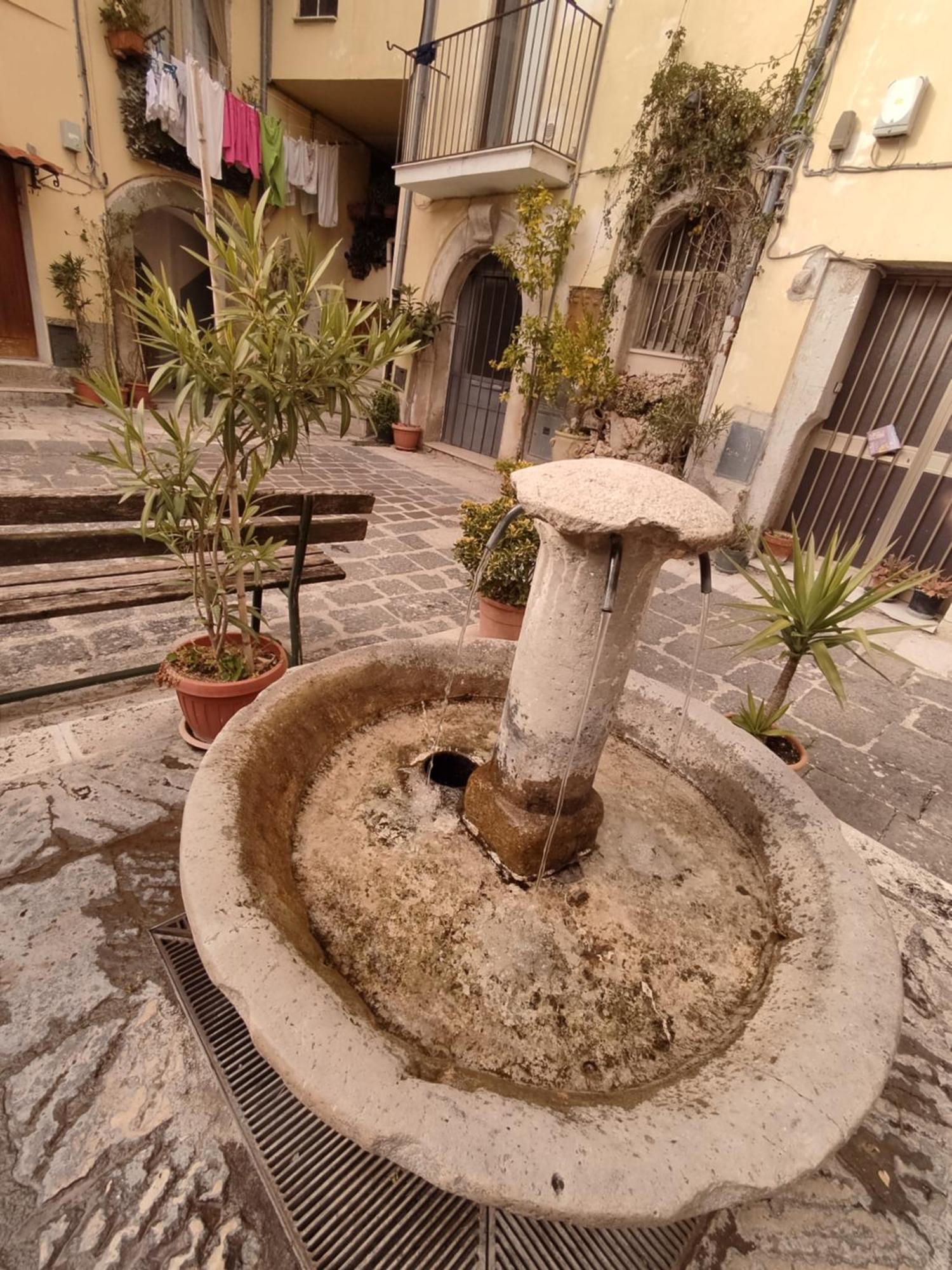 Lafuntanella45 Casa Vacanze Isernia Luaran gambar